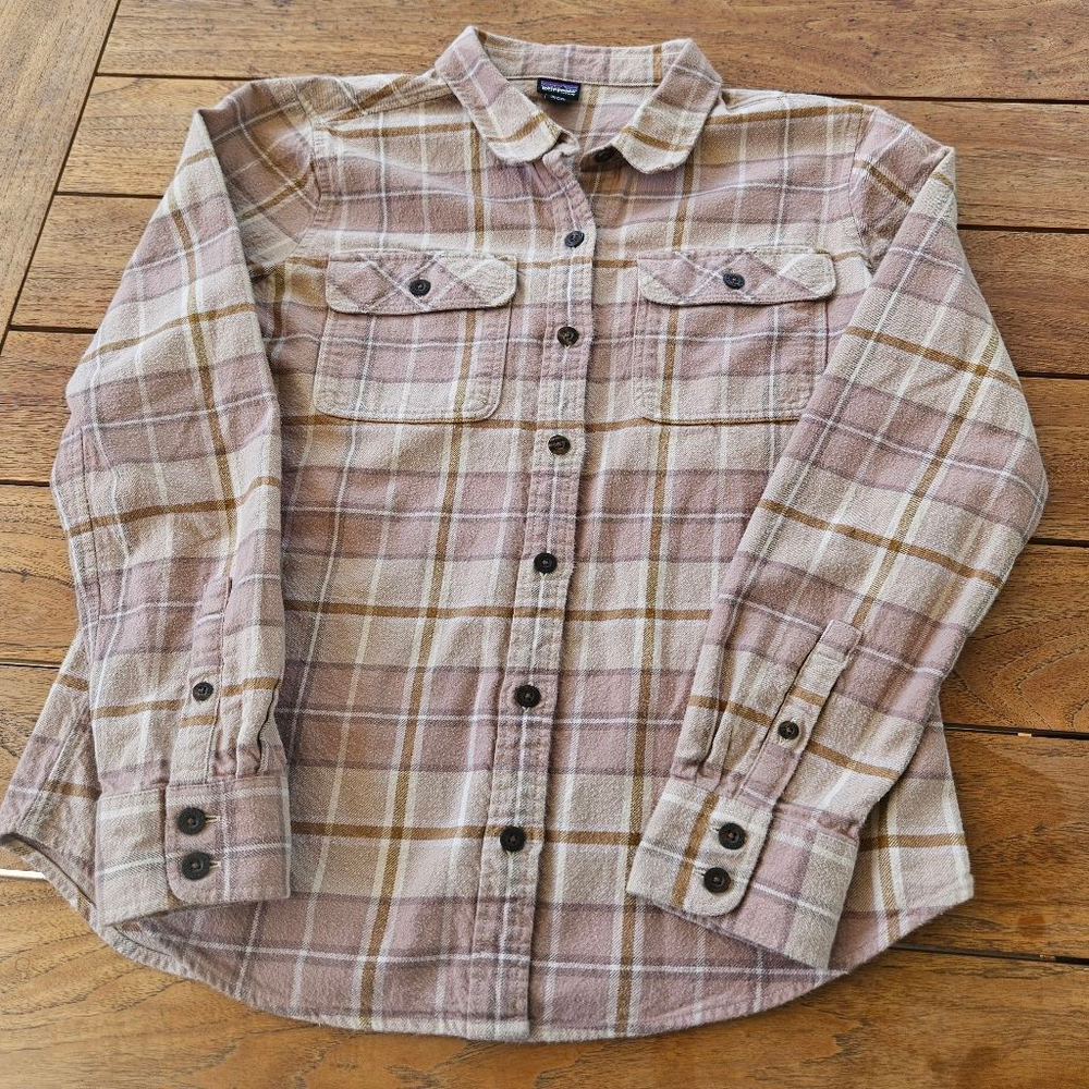 Patagonia Women's Long-Sleeved Organic Cotton Midweight Fjord Flannel Shirt
